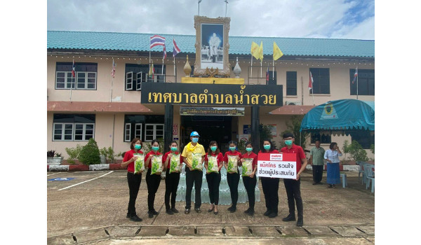 Makro aided flood victims in Loei province
