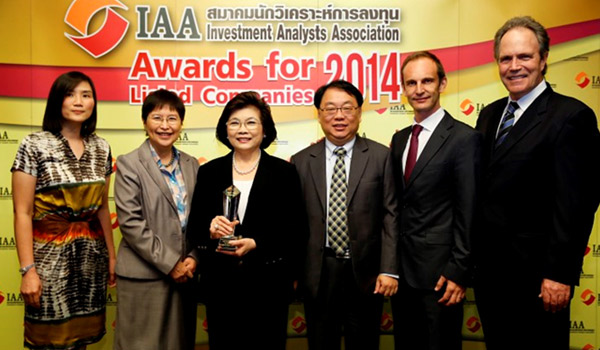 แม็คโครรับรางวัล ''ซีอีโอยอดเยี่ยม'' จากสมาคมนักวิเคราะห์การลงทุน